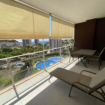 En Apartment *